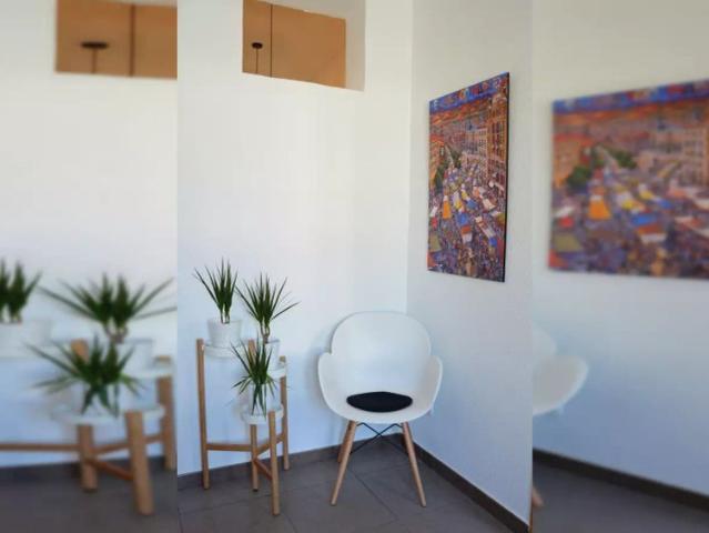 2 bedroom apartment for rent in Embajadores, bills included