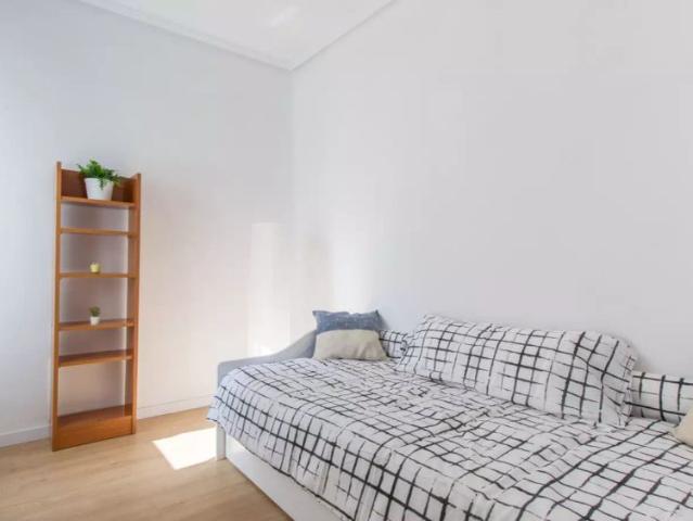 2 bedroom apartment for rent in Goya, Madrid