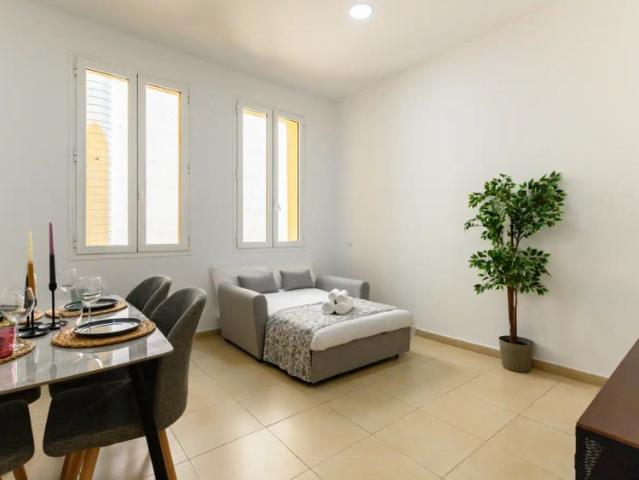 2 bedroom apartment for rent in Justicia, bills included
