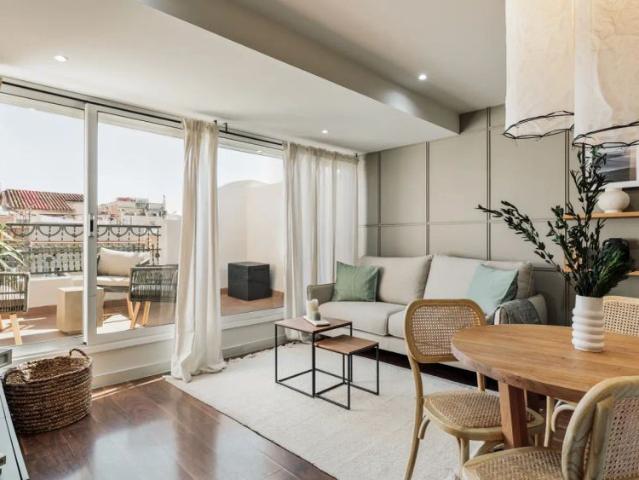 2 bedroom apartment for rent in la Nova Esquerra de l'Eixample, suitable for professionals