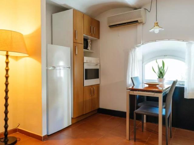 2 bedroom apartment for rent in La Barceloneta, bills included