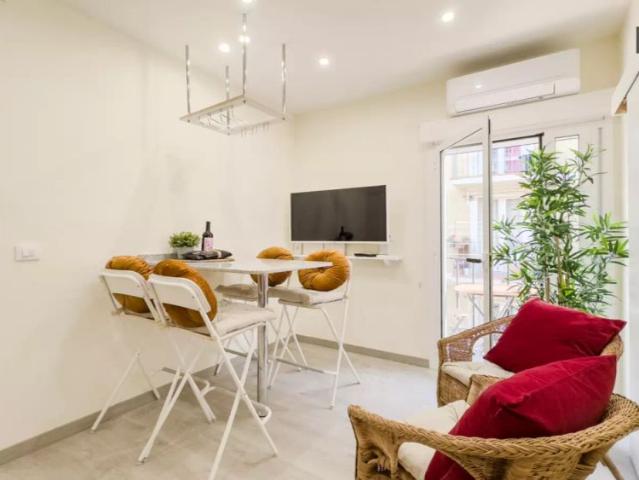 2 bedroom apartment for rent in La Barceloneta, couples allowed