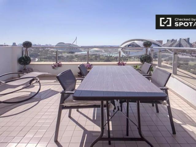 2 bedroom apartment for rent in La Creu Del Grau, Valencia