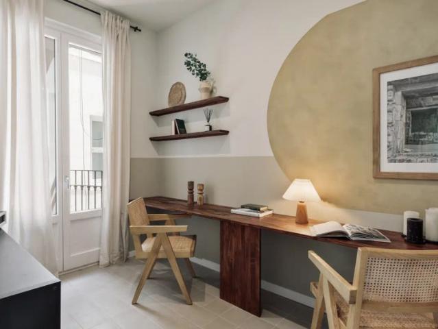 2 bedroom apartment for rent in la Dreta de l'Eixample, perfect for professionals