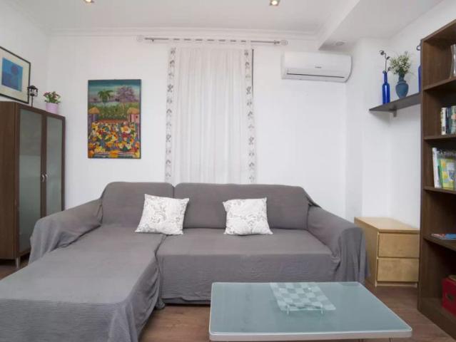 2 bedroom apartment for rent in La Raiosa