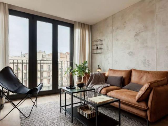 2 bedroom apartment for rent in La Sagrada Família, no restrictions