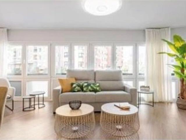 2 bedroom apartment for rent in La Trinidad Este, Malaga bills included