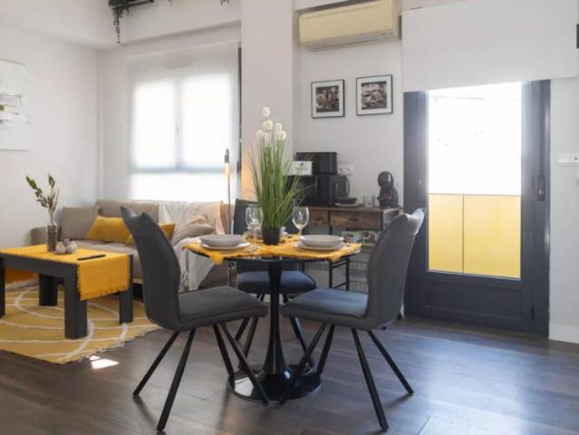 2 bedroom apartment for rent in Legazpi