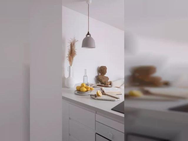 2 bedroom apartment for rent in Los Rosales, no pets or smoking