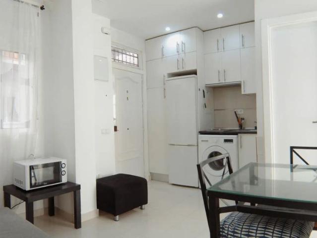 2 bedroom apartment for rent in Puerta del Ángel
