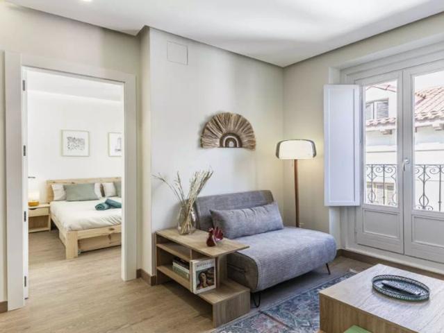 2 bedroom apartment for rent in Palacio, bills included