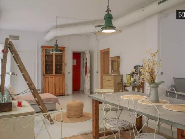2 bedroom apartment for rent in Palacio, smoking and pets allowed