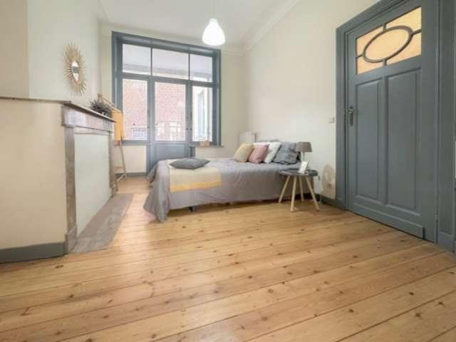 2 bedroom apartment for rent in Porte de Hal, Brussels