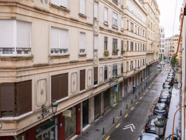 2 bedroom apartment for rent in Russafa, bills included
