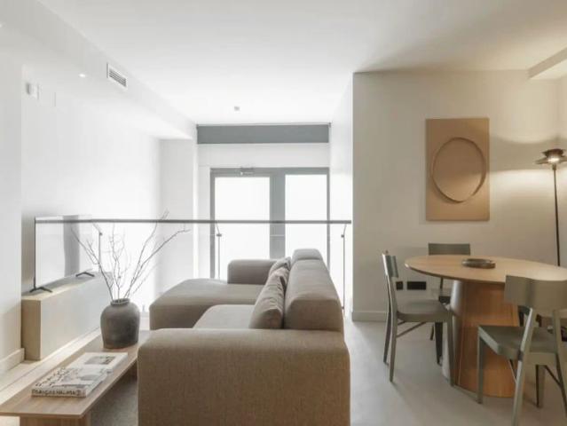 2 bedroom apartment for rent in Sagrada Família, all bills included