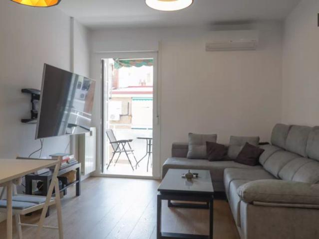 2 bedroom apartment for rent in San Pascual, smoking allowed
