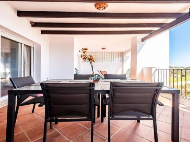 2 bedroom apartment for rent in San Roque, bills included