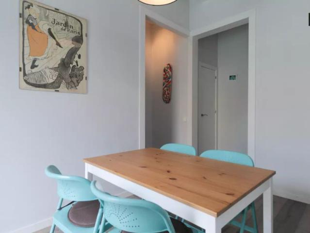 2 bedroom apartment for rent in Sant Antoni for professionals