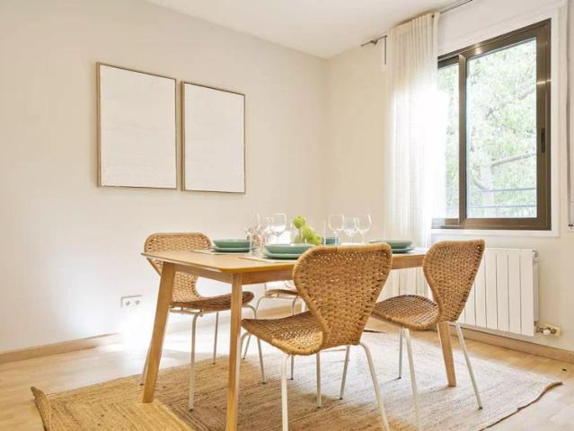2 bedroom apartment for rent in Sants Badal