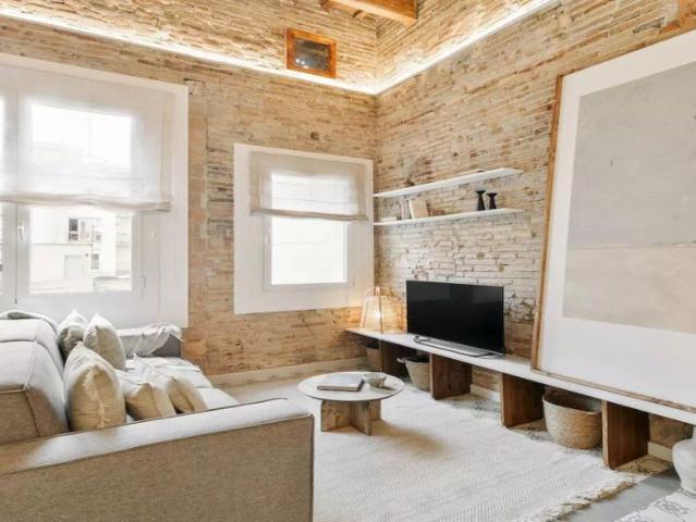 2 bedroom apartment for rent in Sarrià