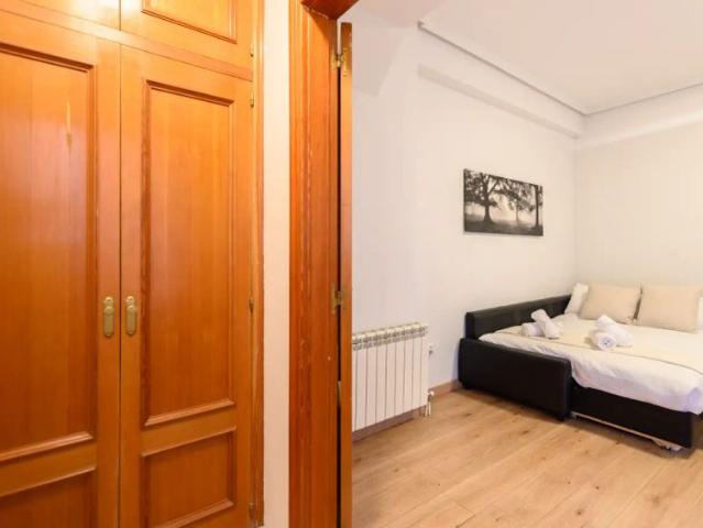2 bedroom apartment for rent in Sol, all bills included