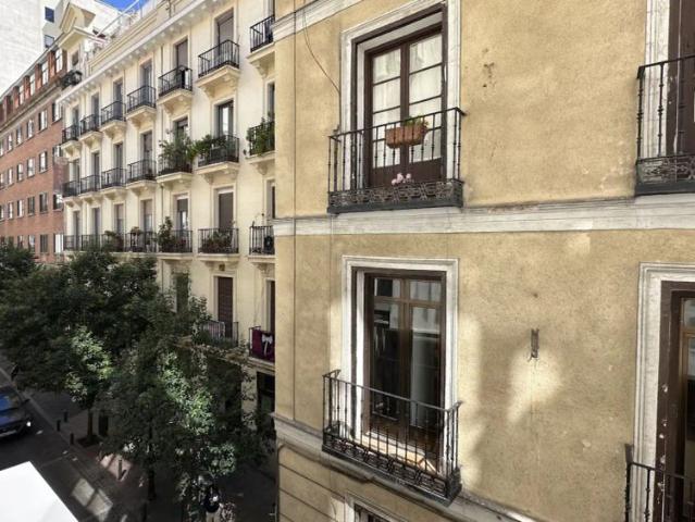 2 bedroom apartment for rent in Sol, all bills included