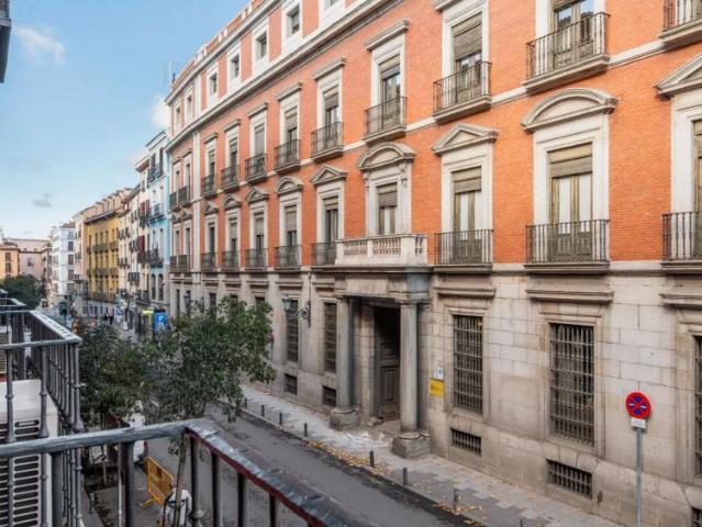 2 bedroom apartment for rent in Sol, Madrid