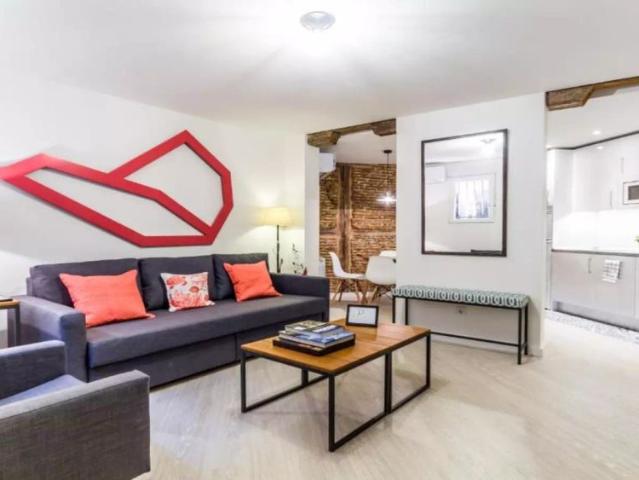 2 bedroom apartment for rent in Sol, Madrid