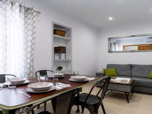 2 bedroom apartment for rent in Triana, bills included