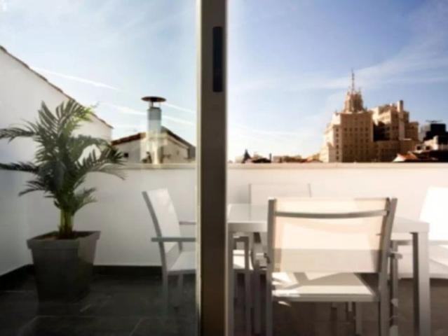 2 bedroom apartment for rent in Universidad, Madrid
