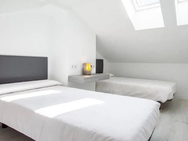 2 bedroom apartment for rent in Universidad, bills included