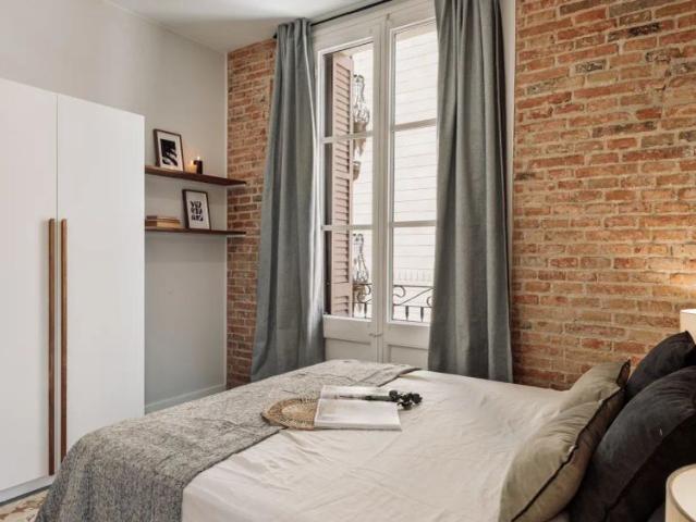 2 bedroom apartment for rent in Vila de Gràcia perfect for professionals