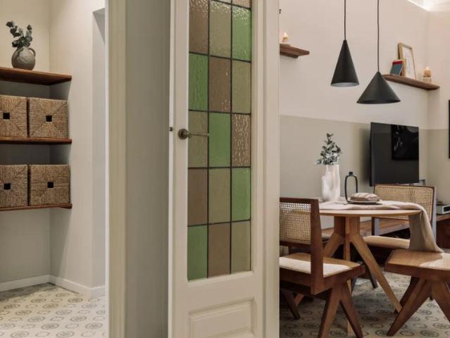 2 bedroom apartment for rent in Vila de Gràcia, professionals only