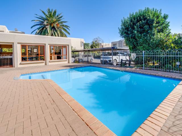 2 Bedroom Apartment For Sale in Magaliessig