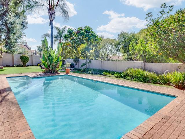 2 Bedroom Apartment For Sale in Magaliessig