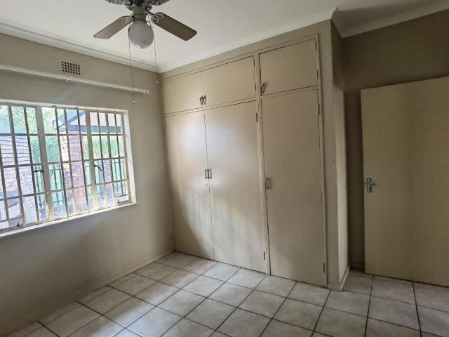 2 Bedroom Apartment For Sale in Nelspruit Ext 2