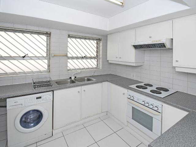 2 Bedroom Apartment For Sale in Norwood