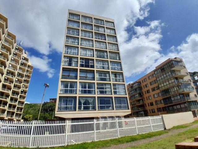 2 Bedroom apartment for sale in Amanzimtoti