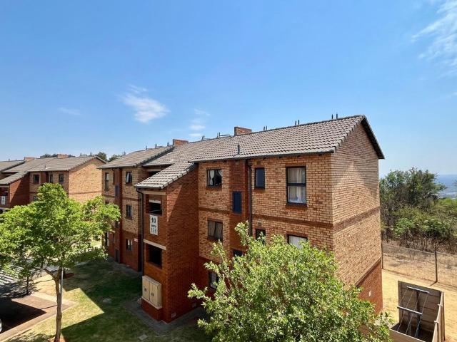 2 Bedroom apartment for sale in Boardwalk, Pretoria