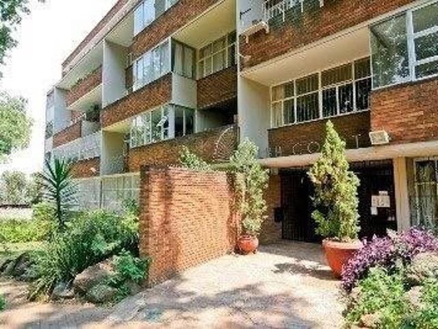 2 Bedroom Apartment For Sale in Cyrildene