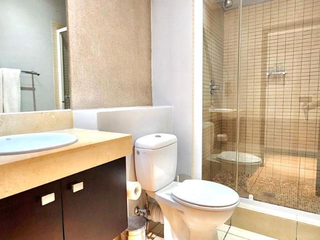 2 Bedroom apartment for sale in Cape Town City Centre
