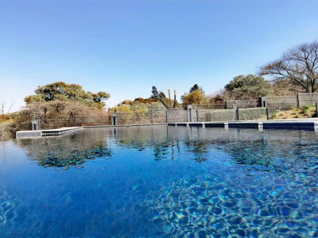 2 Bedroom apartment for sale in Carlswald, Midrand