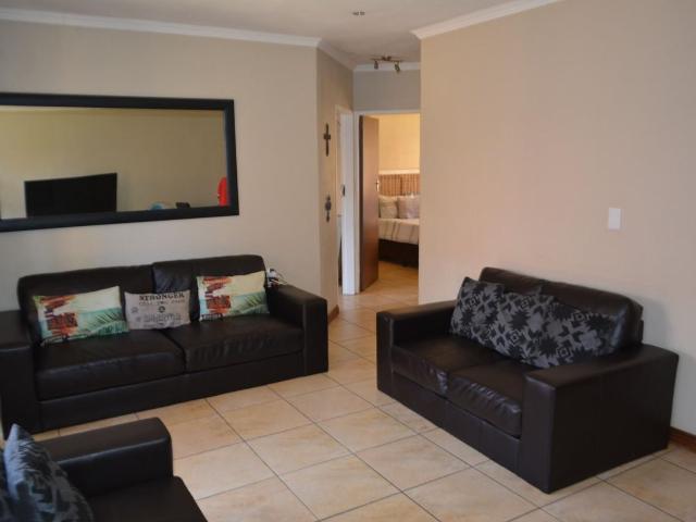 2 Bedroom Apartment For Sale in Erasmus