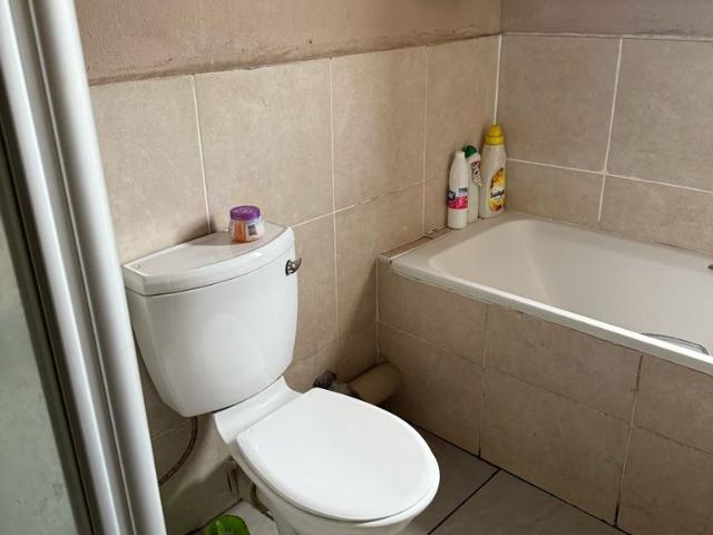 2 Bedroom Apartment For Sale in Ferndale