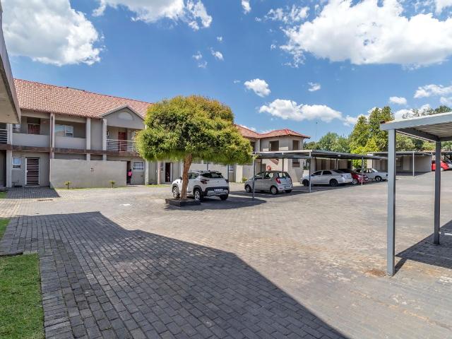2 Bedroom Apartment For Sale in Ferndale