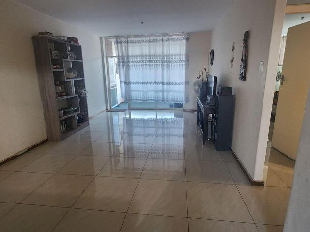 2 Bedroom apartment for sale in Florida, Roodepoort