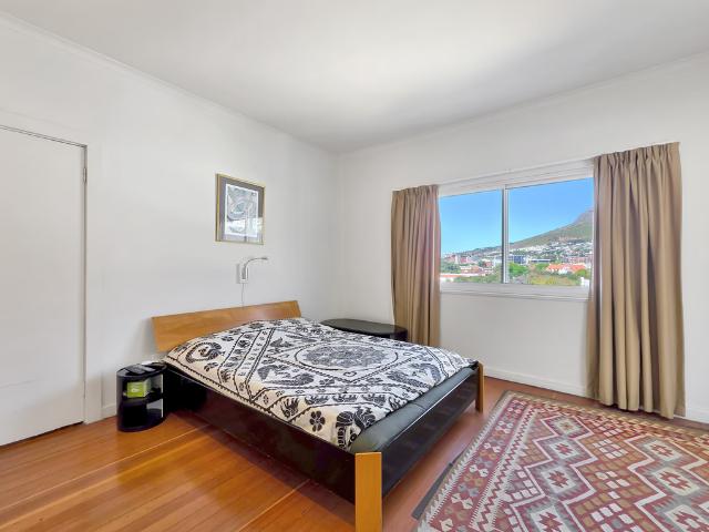 2 Bedroom Apartment For Sale in Cape Town City Centre