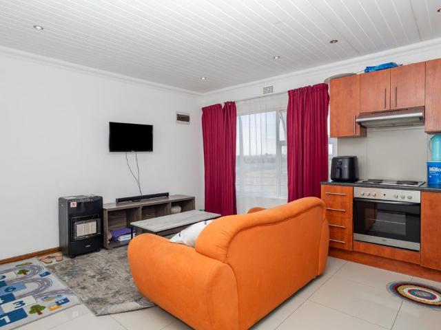 2 Bedroom apartment for sale in Hagley, Kuils River