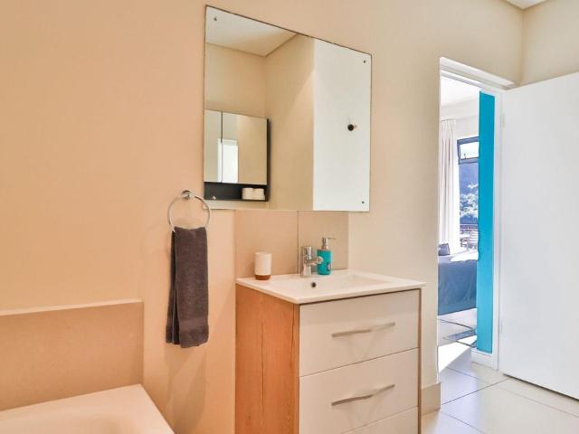 2 Bedroom apartment for sale in Herolds Bay, George