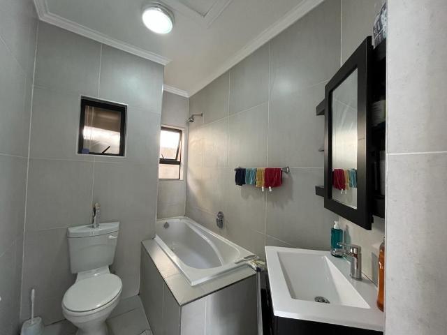 2 Bedroom Apartment For Sale in Heuwelsig